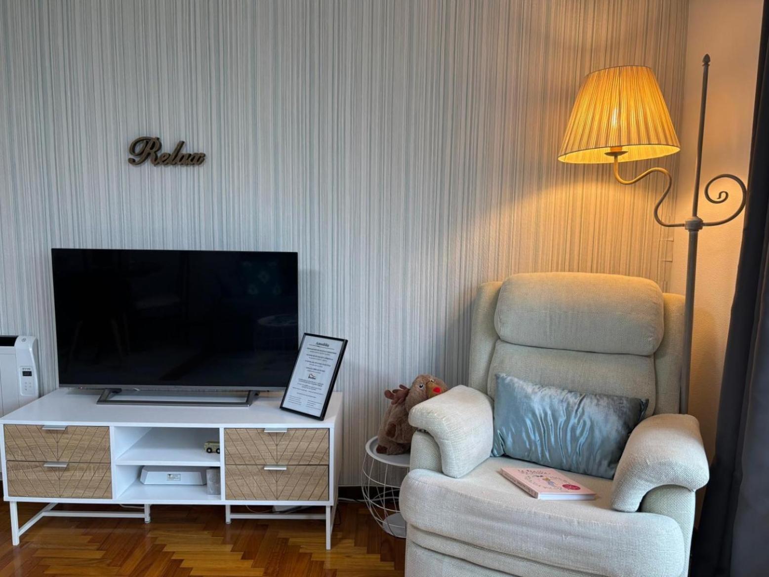 Holibai, Amodino, Agradable Y Hogareno Apto Con Parking, Байона Экстерьер фото